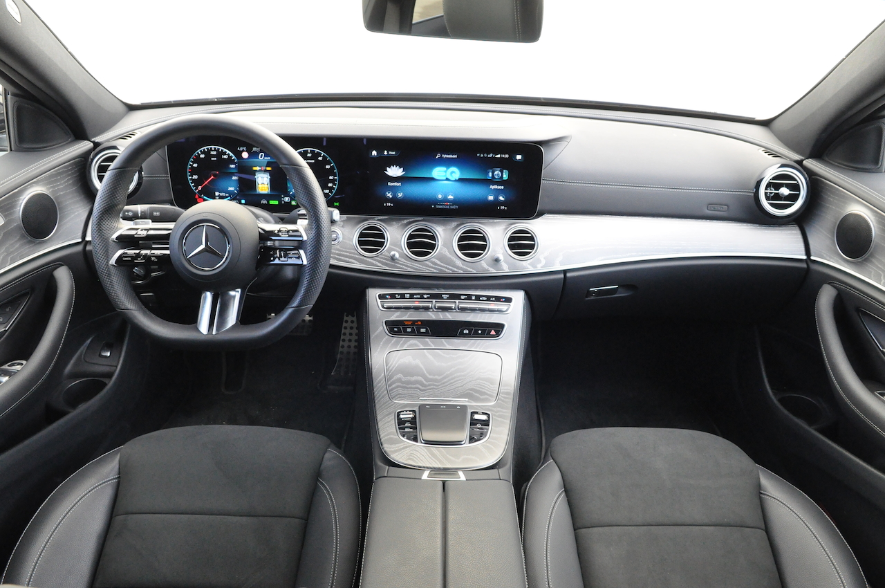 Test Mercedesu E 300 De 4matic Po Faceliftu Klasik S Netradicnim Pohonem Novinky Cz
