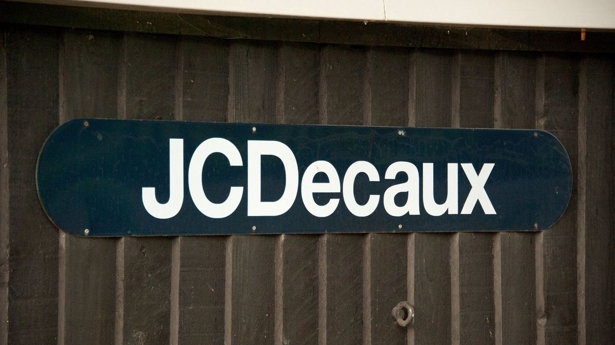 Schillerová: JCDecaux dluží Letišti Praha nájemné za reklamu