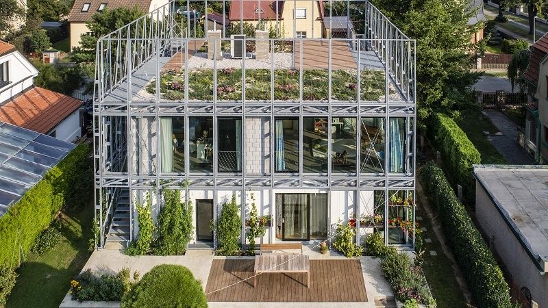 Dům v korzetu soutěží o nejprestižnější evropskou cenu za architekturu