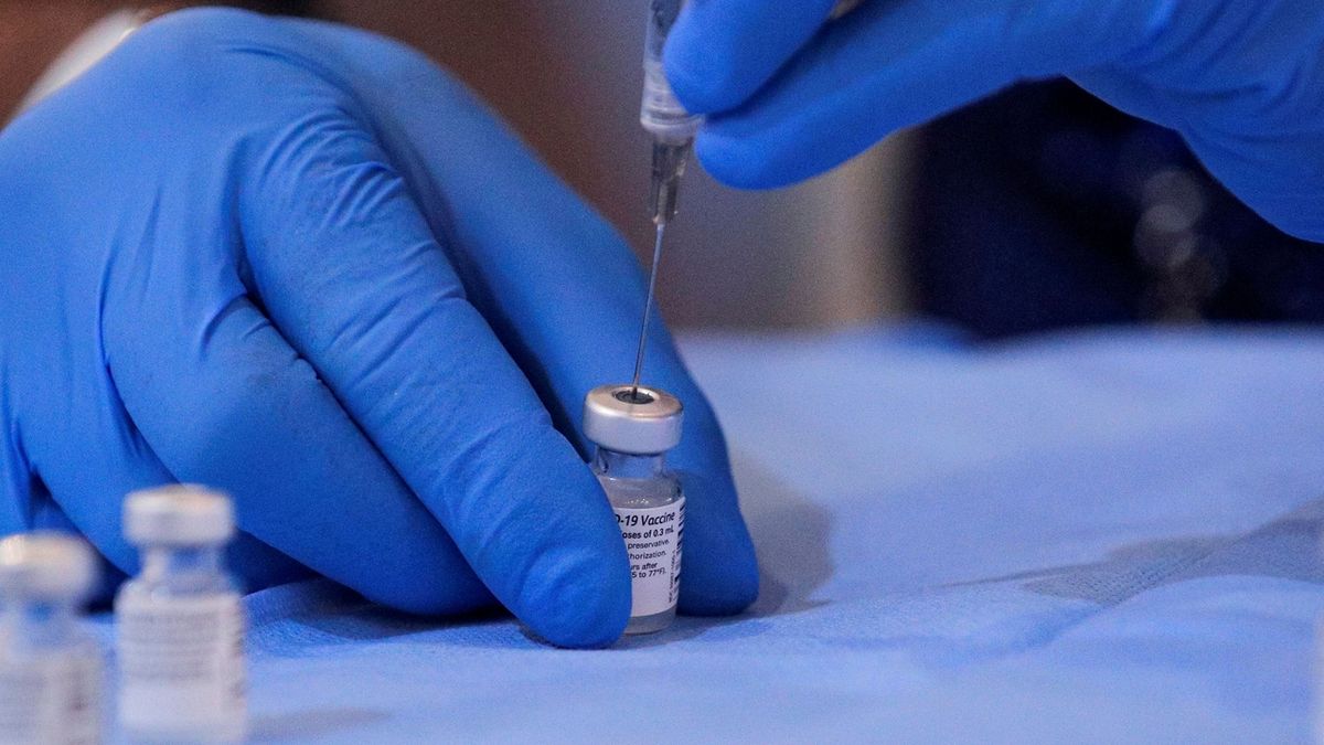 V Maďarsku propustí zdravotníky, kteří se nenechali očkovat