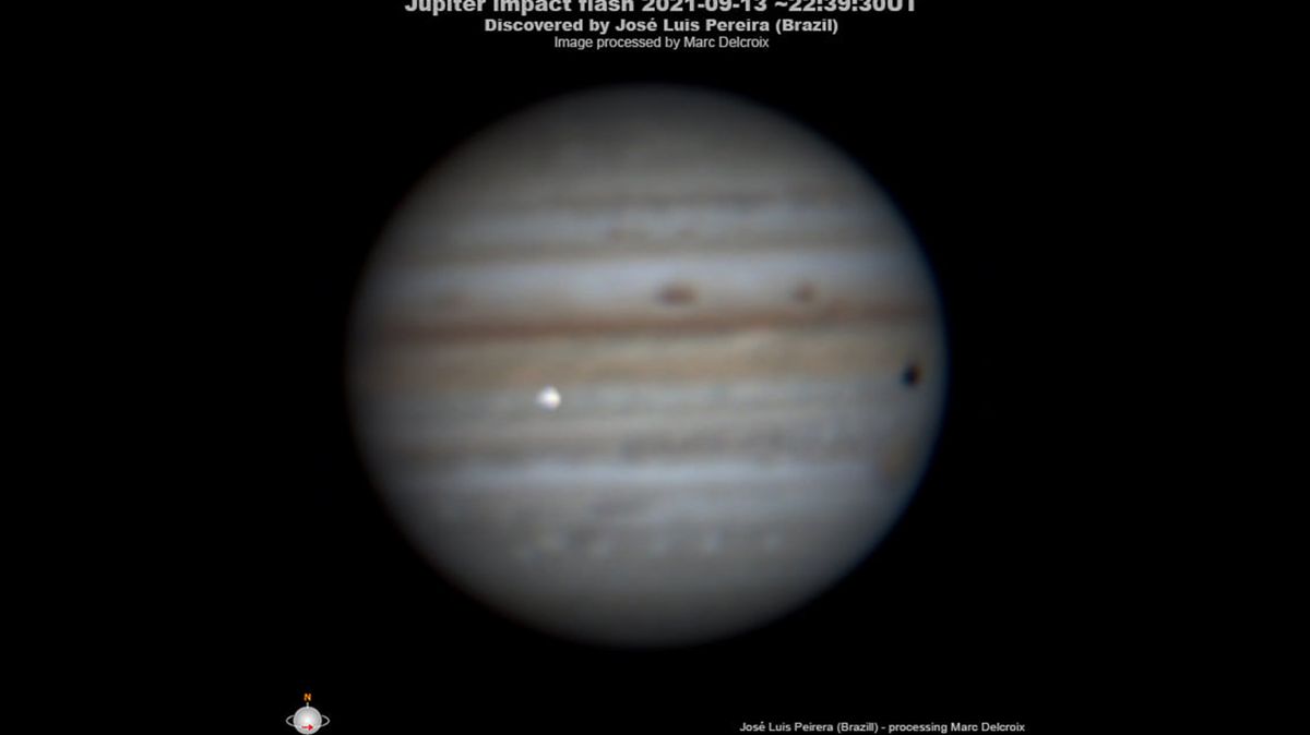 Amatérští astronomové zachytili záhadný záblesk na Jupiteru