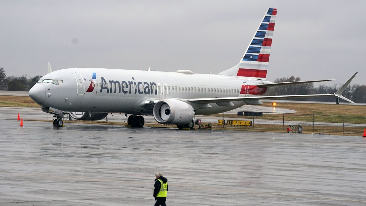Kvůli tragédiím Boeingů 737 MAX obžalovali zkušebního pilota, hrozí mu sto let