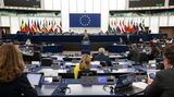 Europoslanci zkritizovali členské státy za nečinnost vůči daňovým rájům