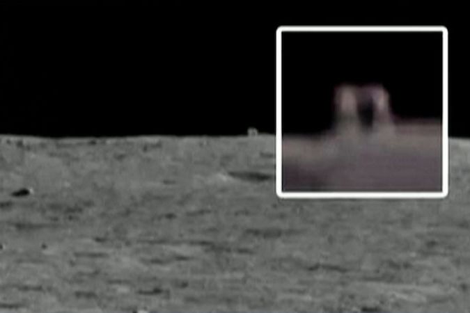 BEZ KOMENTÁŘE: Čína vyslala rover zkoumat objekt na odvrácené straně Měsíce