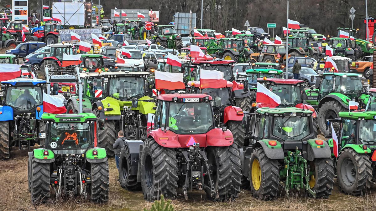 Polští farmáři táhnou na Varšavu