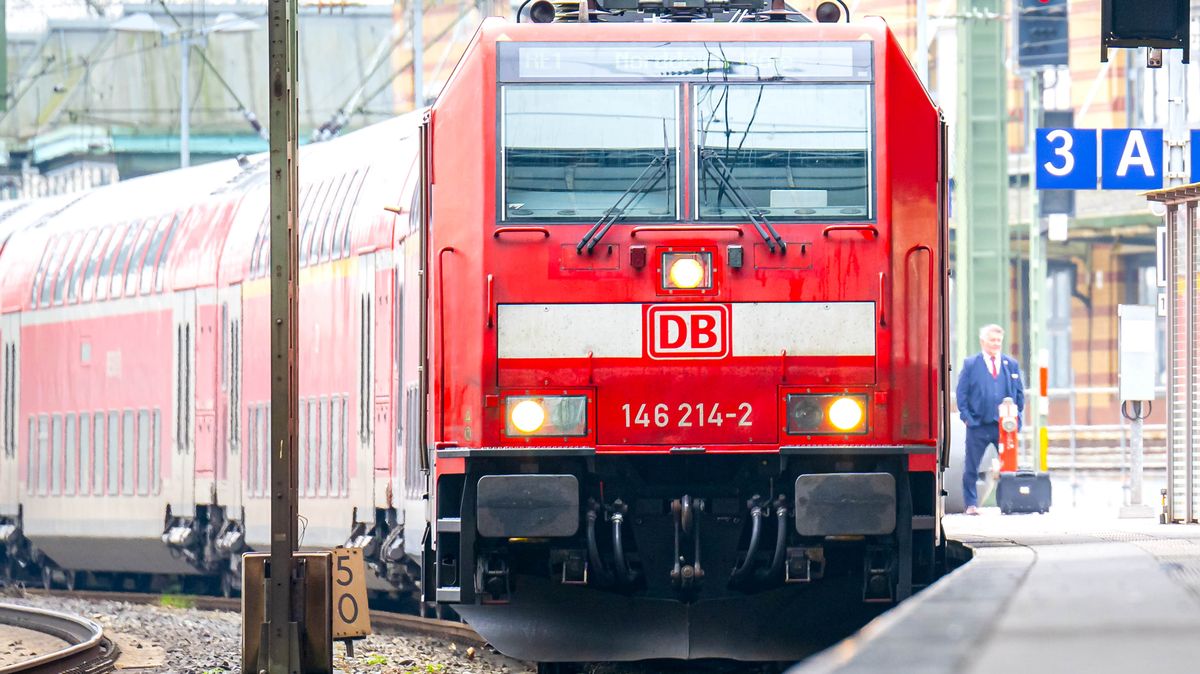 Stávky se německým strojvůdcům vyplatily. Deutsche Bahn jim postupně sníží pracovní dobu