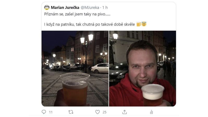 Otisk twitterového příspěvku šéfa lidovců Mariana Jurečky, na kterém pózuje na ulici s pivem, což je porušení vládních nařízení. Jurečka už příspěvek smazal.