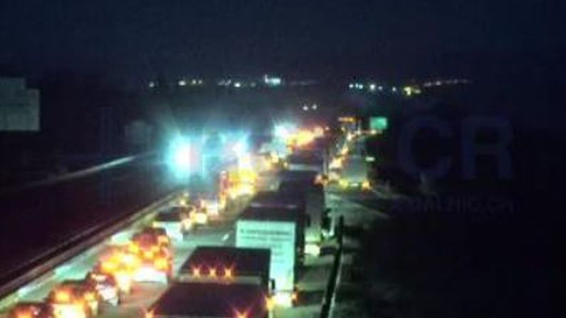 Kolona na dálnici D1 po nehodě na Vyškovsku (17. prosince 2020)
