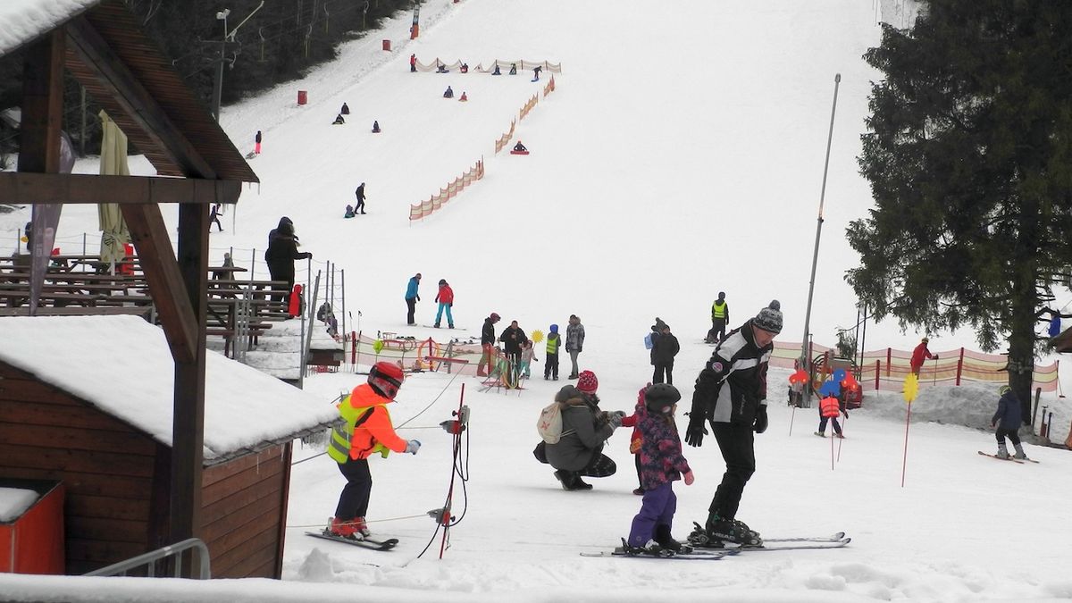 Sobotní lyžování v areálu Vaňkův kopec