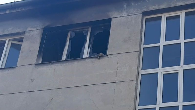 Při požáru na ubytovně v Plzni vyskočil muž z okna