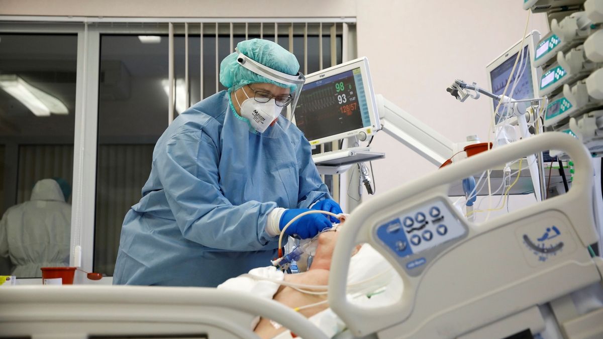Rakousko má v nemocnicích nejvíce covidových pacientů od května