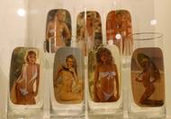 Východní blok se bavil svlékacími skleničkami...