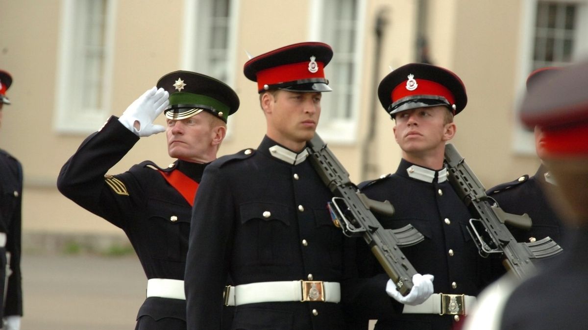 Princ William se angažoval v záchraně rodiny afghánského důstojníka, se kterým se znal z výcviku