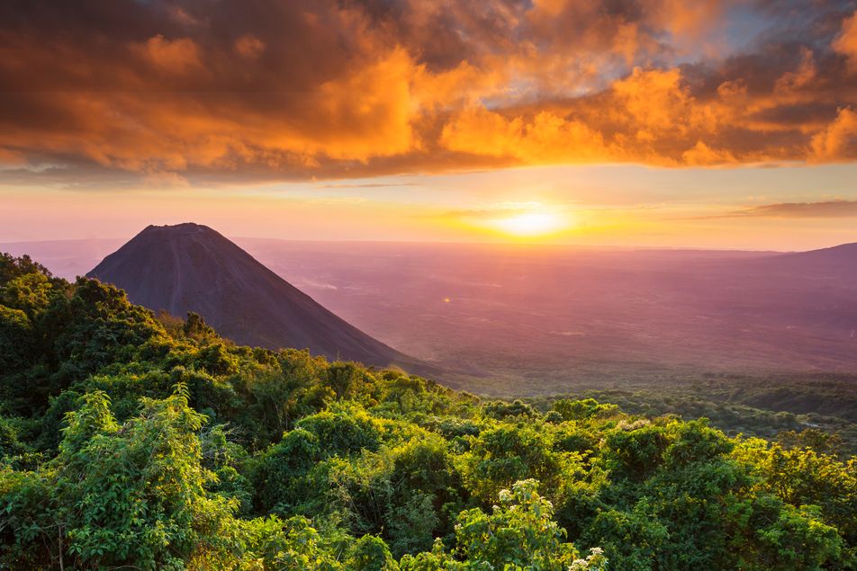 Sopka v národním parku Cerro Verde v Salvadoru