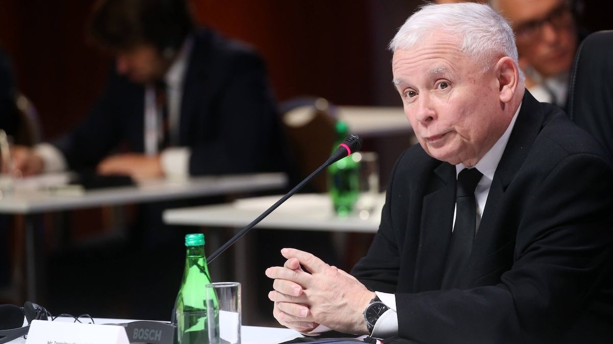 Už nejsem členem vlády, oznámil Kaczyński