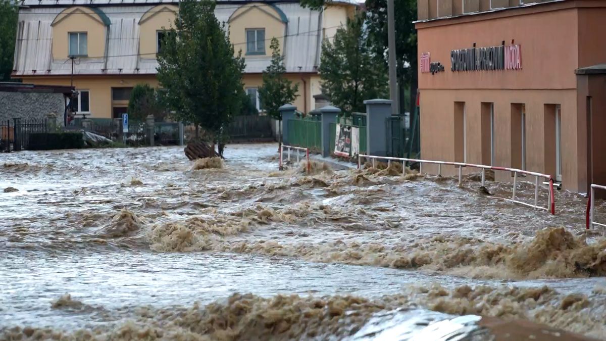 Za rabování během povodní padaly většinou podmínky. Pachatelům pomohlo, že neplatil nouzový stav