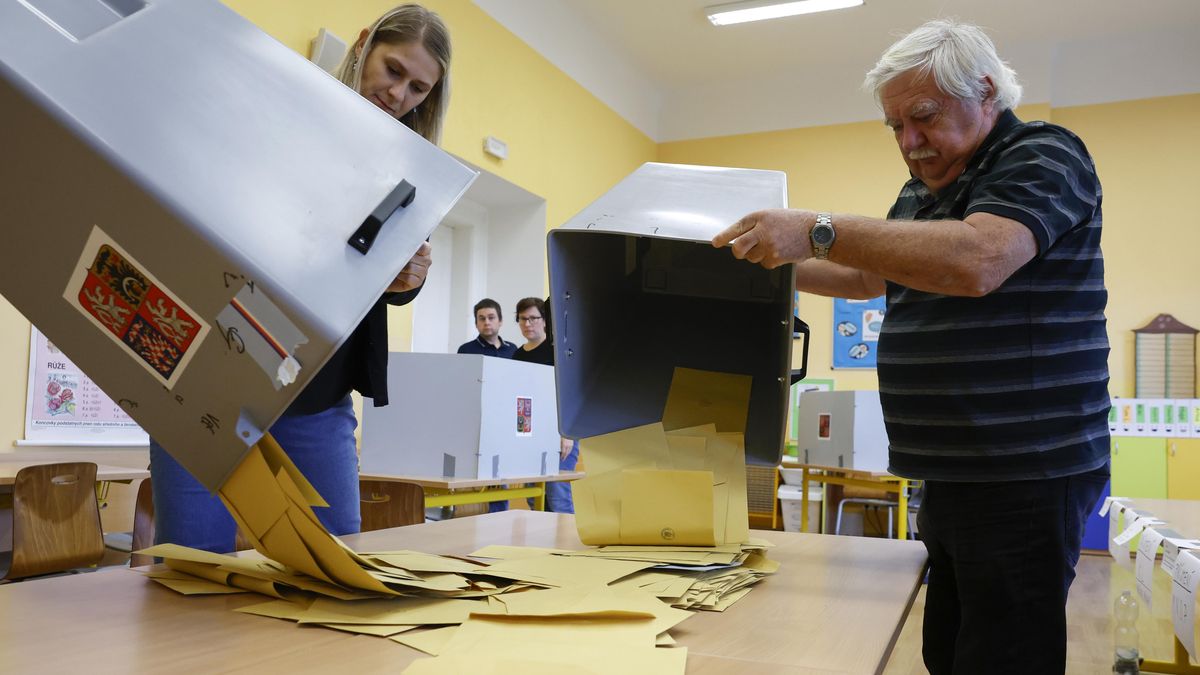 Komise vylosovala, jak budou hlasovat Češi v zahraničí