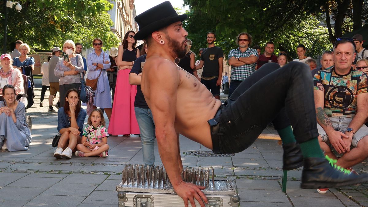 Peníze do klobouku. V Plzni začne oblíbený Busking Fest