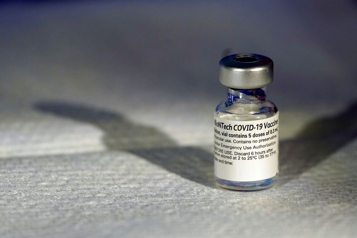 Vakcína proti koronaviru společnosti Pfizer BioNTech