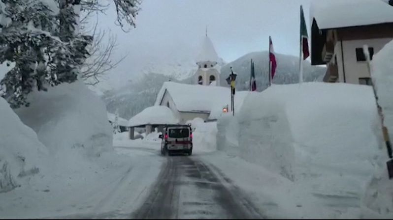 Evropu zasáhlo sněžení: Španělsko čelí sněhové bombě, Česko se nadílky dočká taky