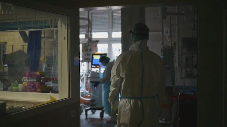 Kvůli výpadku kyslíku zemřelo v jordánské nemocnici sedm pacientů s covidem