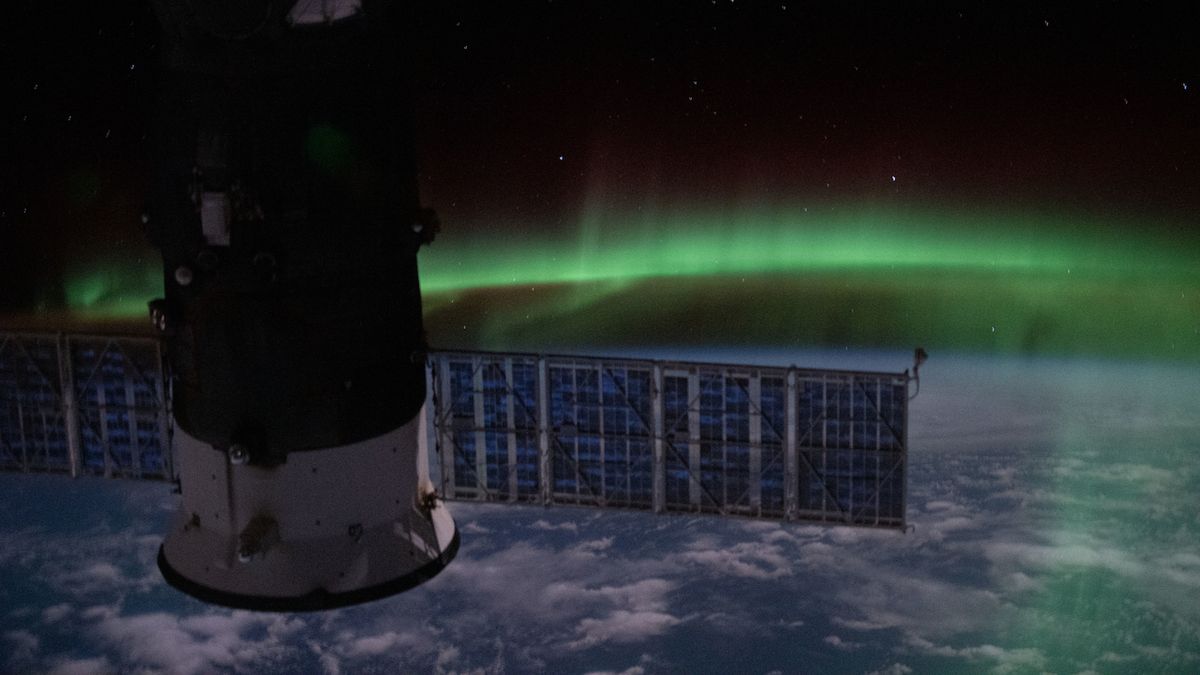 Posádka ISS zveřejnila dechberoucí snímky polární záře z vesmíru