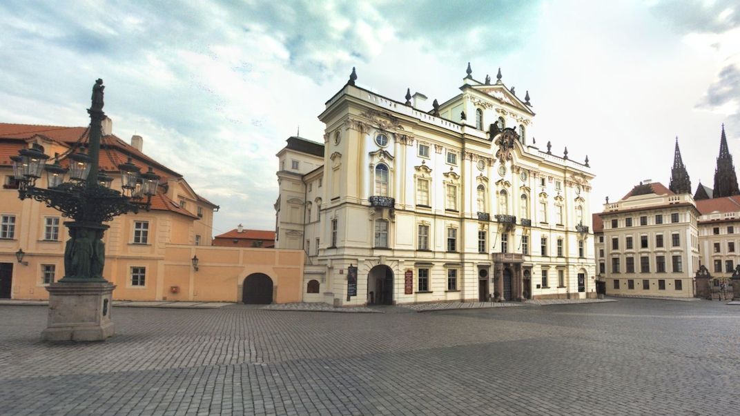 Večírek na střeše Arcibiskupského paláce v Praze prověřuje policie