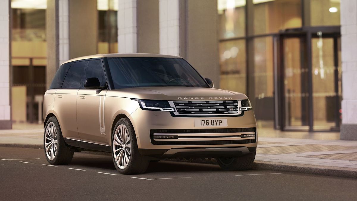Nový Range Rover se ukázal s plug-in hybridy i osmiválcem