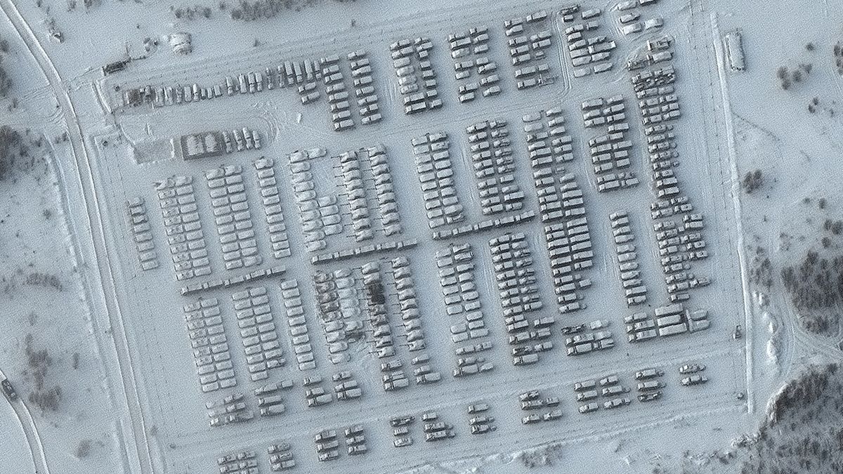 Satelitní snímek ruských vojsk z 19. ledna shromážděných u ukrajinské hranice