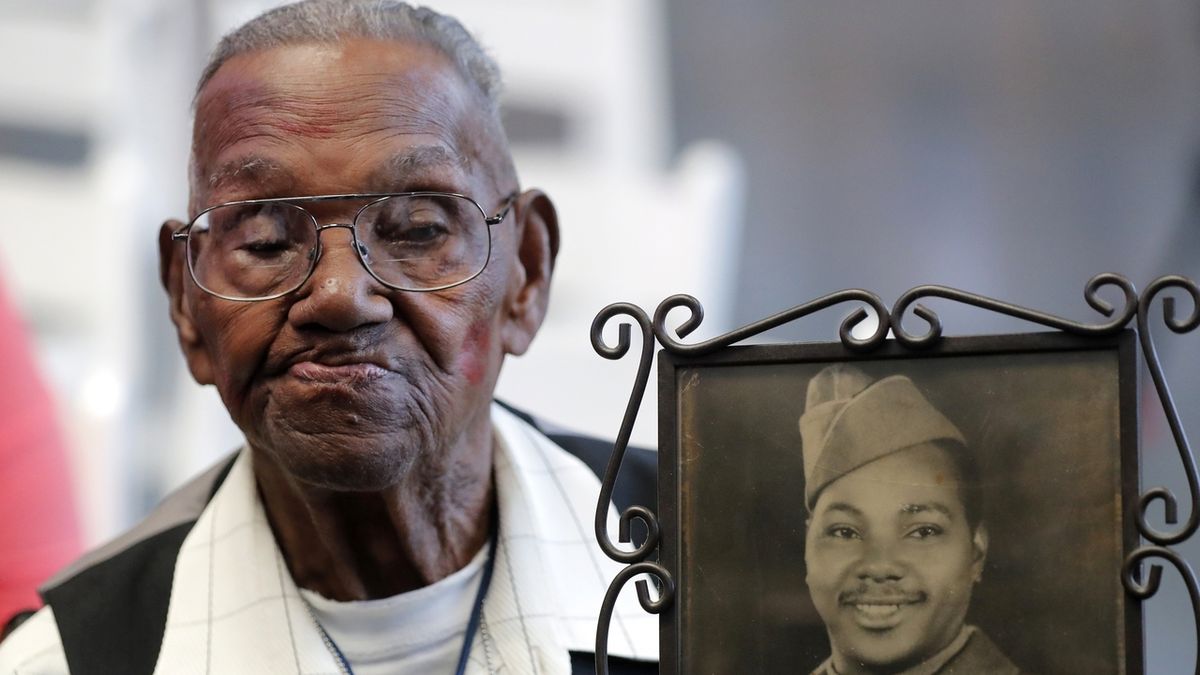 Ve 112 letech zemřel nejstarší americký veterán druhé světové války