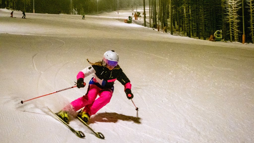 V Libereckém kraji zahajují lyžařskou sezonu v areálech na Ještědu a v Harrachově