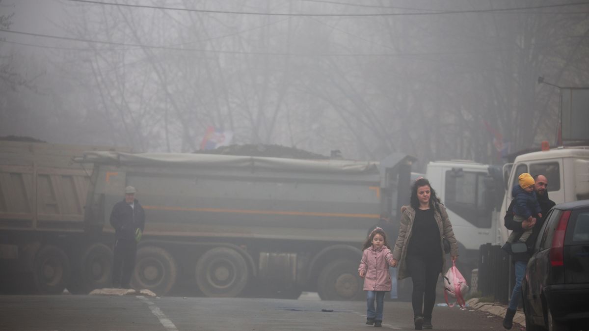 Kosovo po blokádě demonstrantů uzavřelo hlavní hraniční přechod se Srbskem