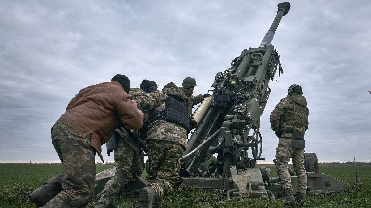 Turecko potají posílá na Ukrajinu kazetovou munici