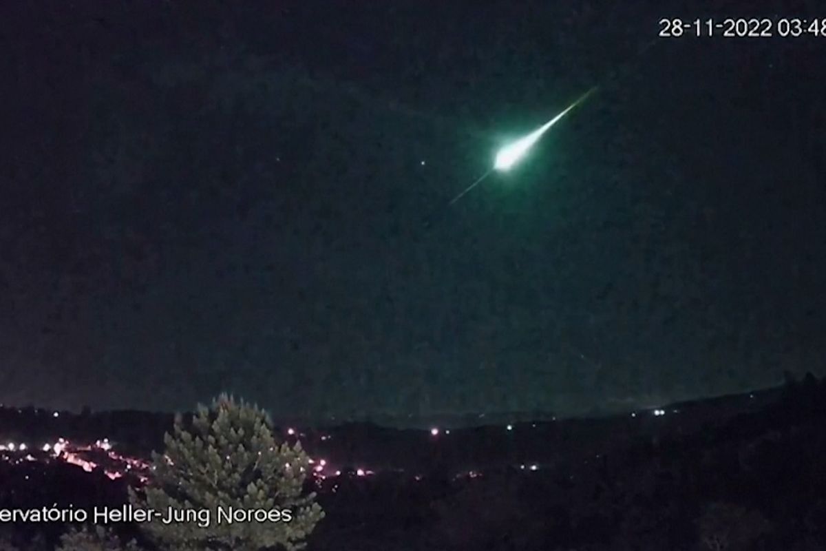 Jasný meteor ozářil nebe nad jižní Brazílií