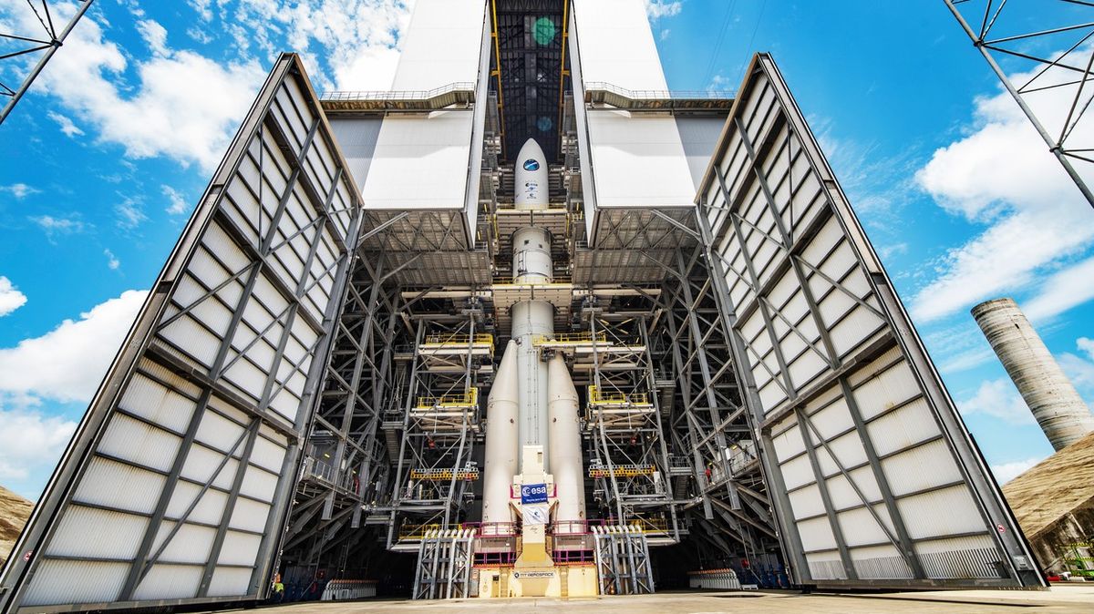 Raketa Ariane 6 se na první zkušební let vydá nejdřív příští rok