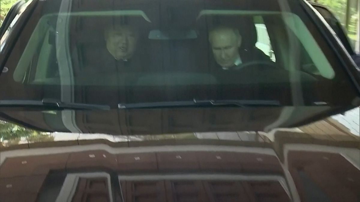 Putin Kimovi daroval auto vyrobené z jihokorejských dílů
