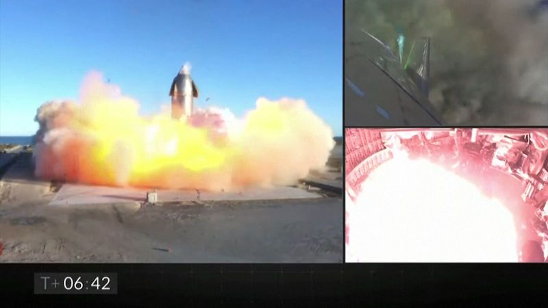 Prototyp rakety společnosti SpaceX explodoval při přistání