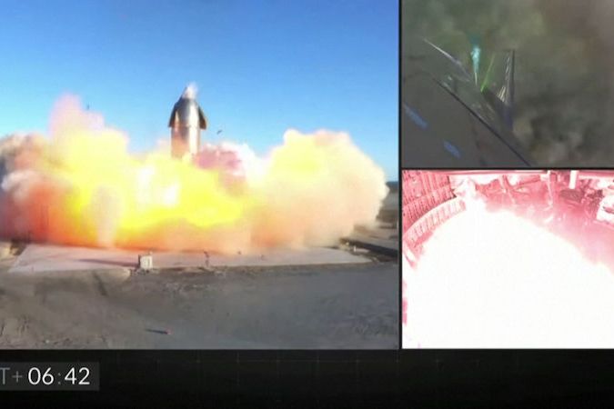 BEZ KOMENTÁŘE: Start a přistání rakety SpaceX Starship