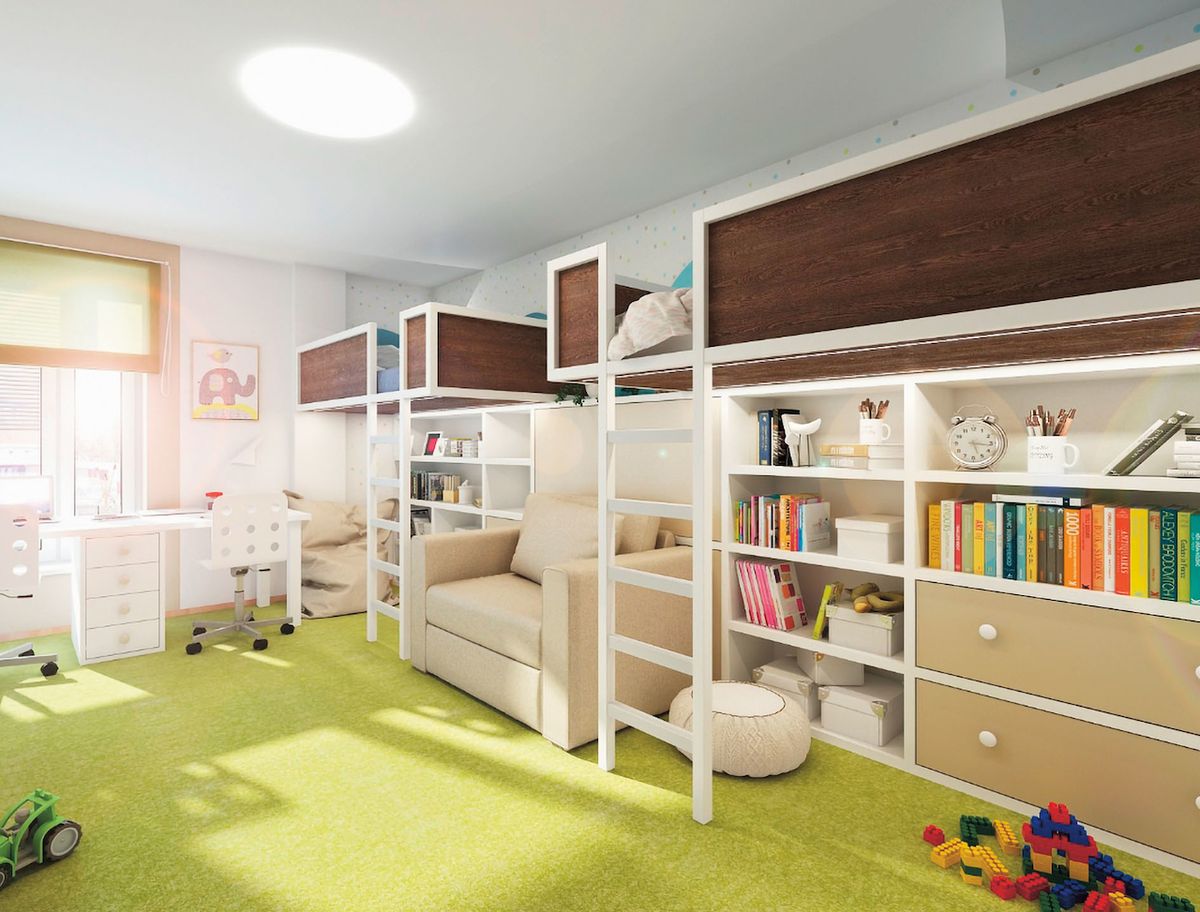 V dětském pokoji pro dva sourozence jsou obě postele nahoře, pod nimi pak policové skříně a místa pro odpočinek.