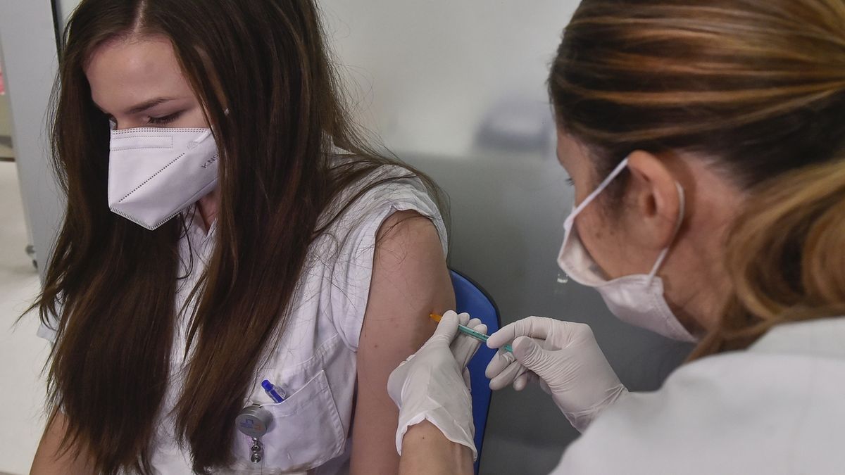 Další dávky vakcín dorazí do Česka ve čtvrtek