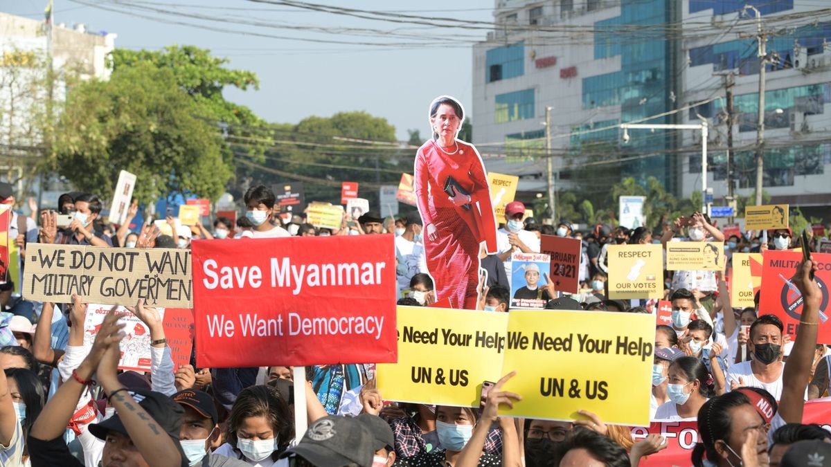 Pondělní demonstrace v Rangúnu 