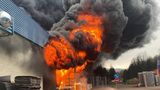 Rozsáhlý požár zachvátil průmyslový areál na Liberecku