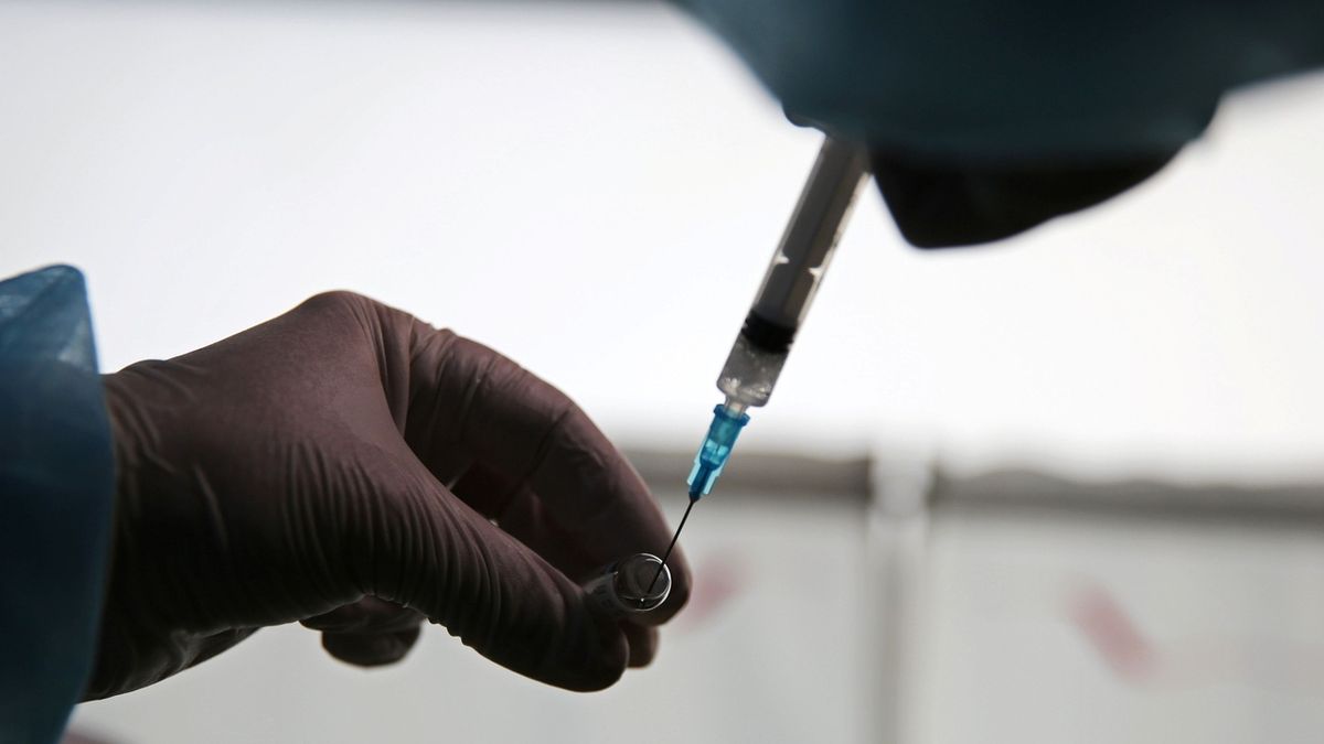 Palestinci odmítli vakcíny poskytnuté Izraelem