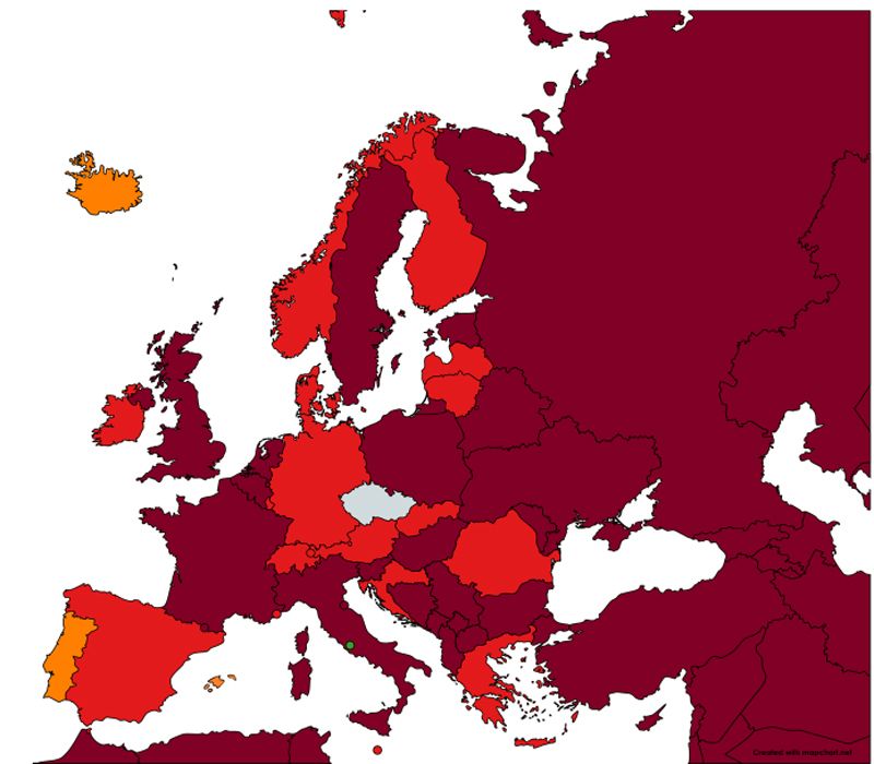 Současná podoba mapy cestovatele. Od pondělí bude Chorvatsko tmavě červené, Dánsko naopak oranžové.