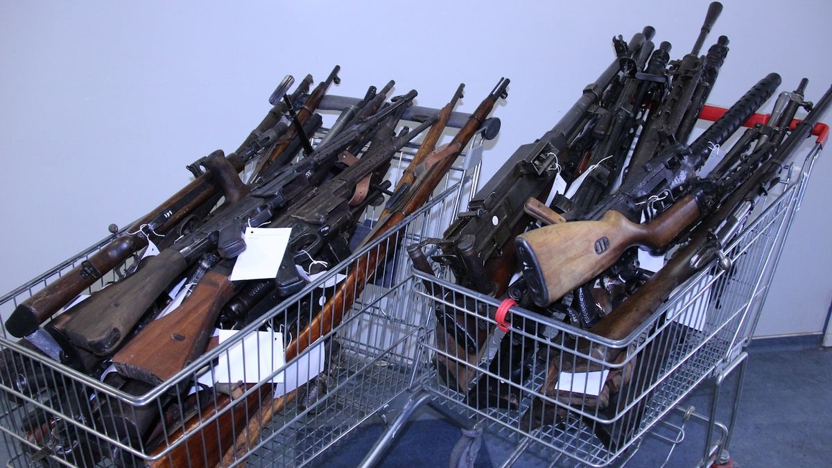 Slováci odevzdali 1615 zbraní a 53 tisíc kusů střeliva