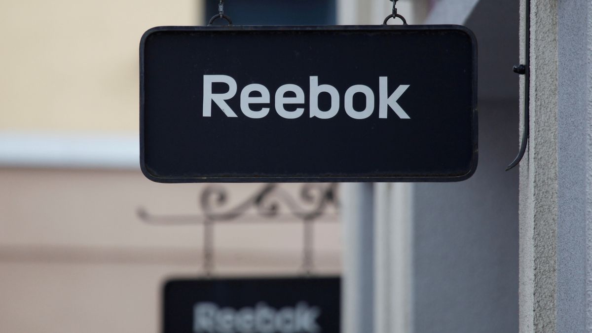 Adidas prodá Reebok za 53 miliard korun