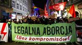 V Polsku zemřela žena, jíž lékaři údajně odmítli provést potrat
