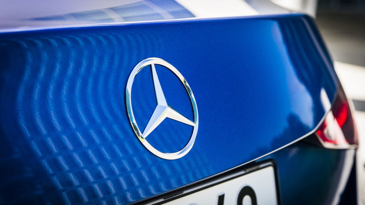 Nový Mercedes-Benz třídy E se jako kombík poprvé ukázal v maskování