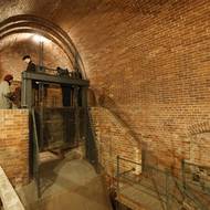 Stavidlo v jednom z přívodních přivaděčů.