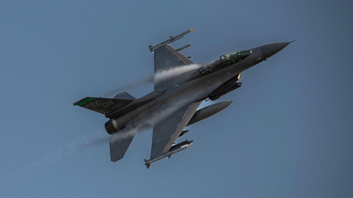 Dánsko Ukrajině do konce roku dodá další stíhačky F-16